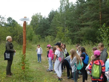 Ostatnia Kolorowa Lokomotywa w Sieradzkich Parkach Krajobrazowych, Katarzyna Łężak